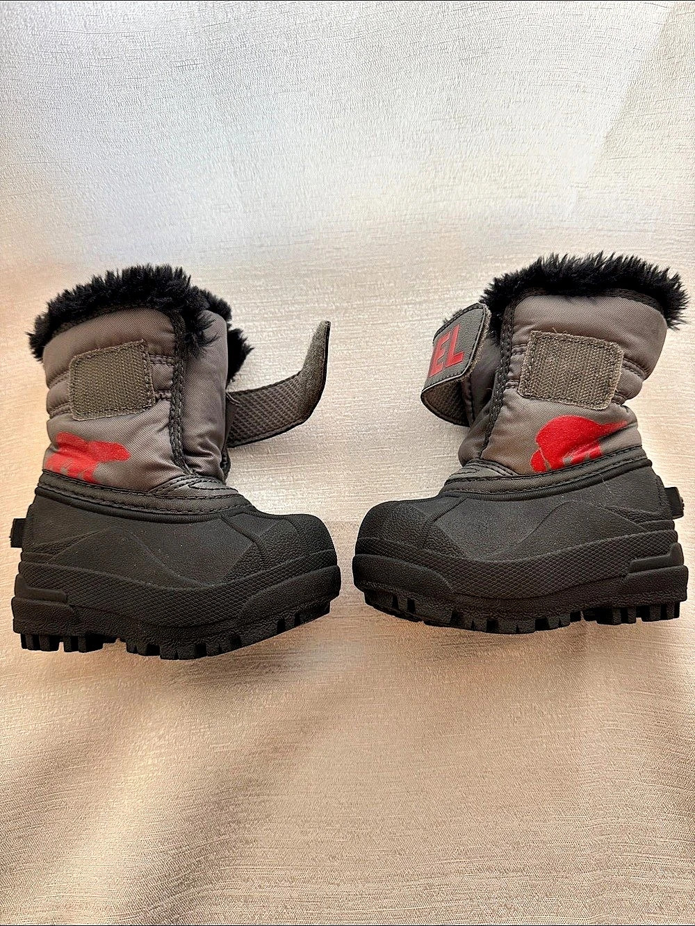 Sorel Snow Commander Winter Boots Black & Gray size 4 toddler/baby
